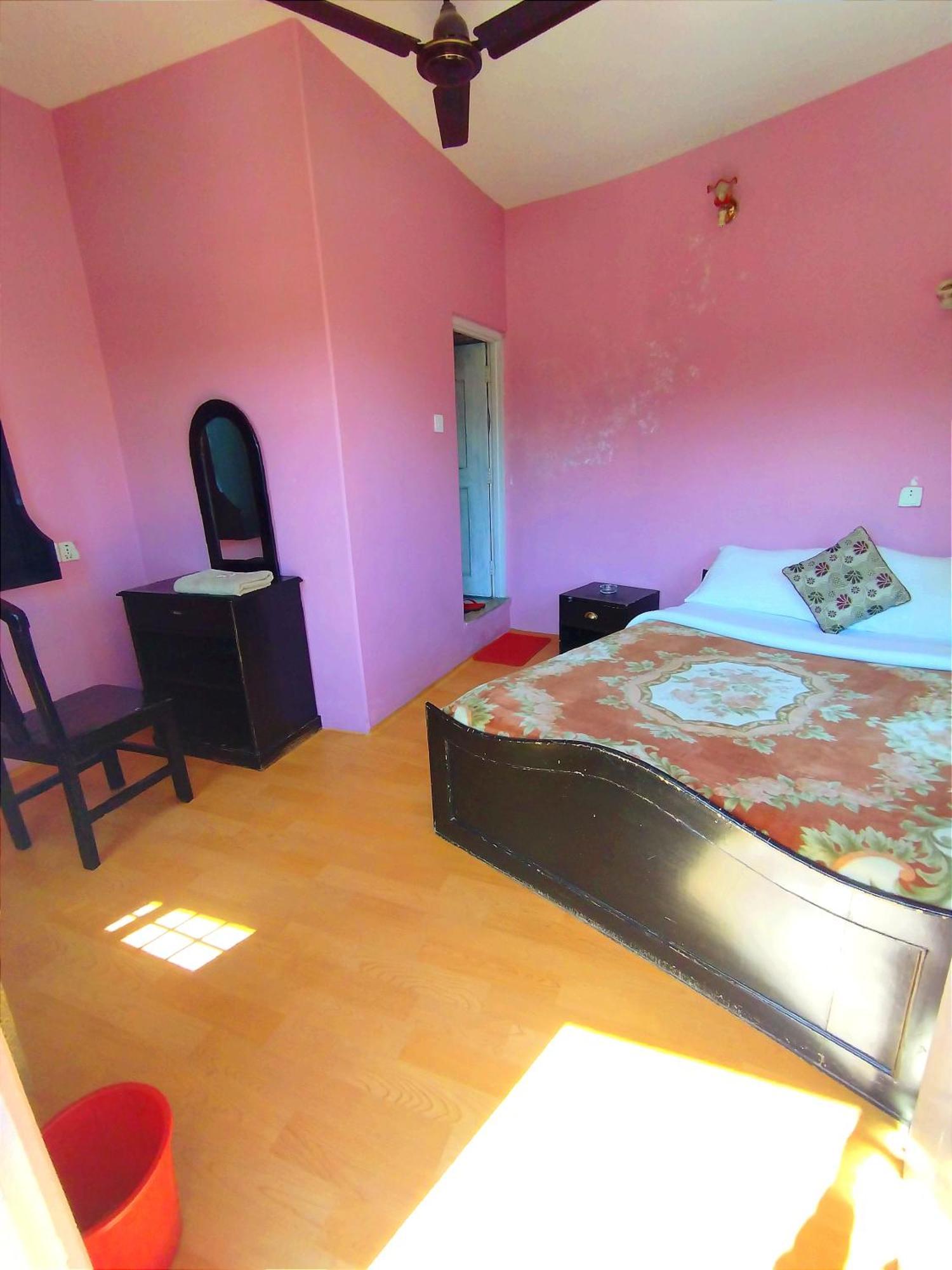 Hotel Santana Pokhara Quarto foto