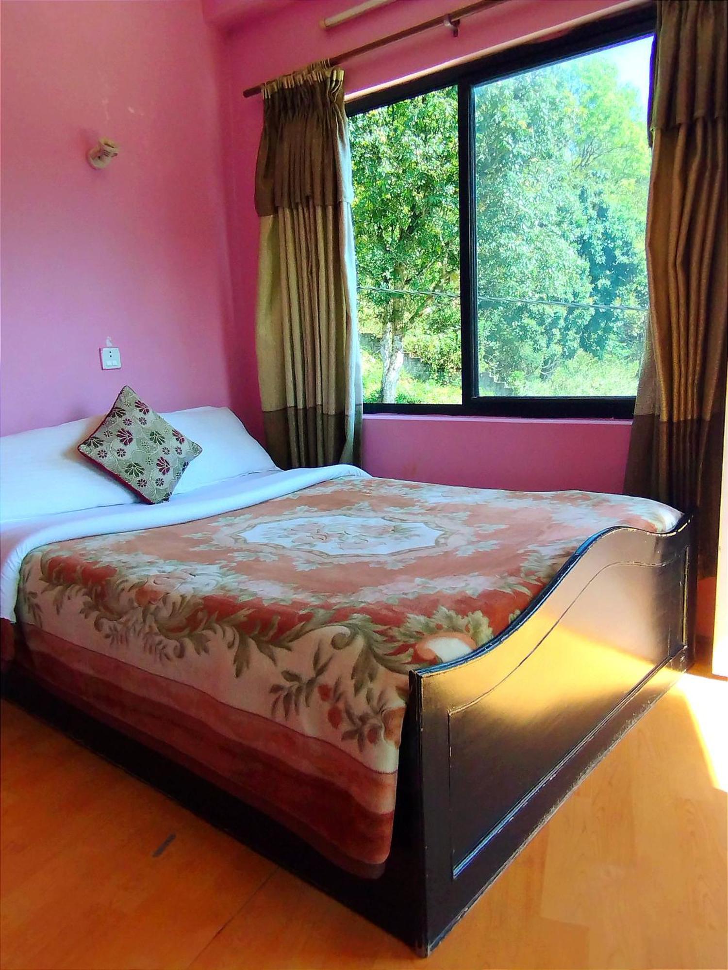 Hotel Santana Pokhara Quarto foto
